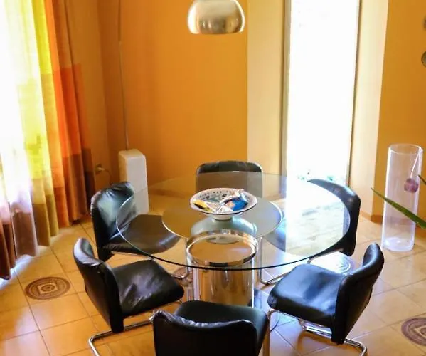 Gione Semesterbostad Verona